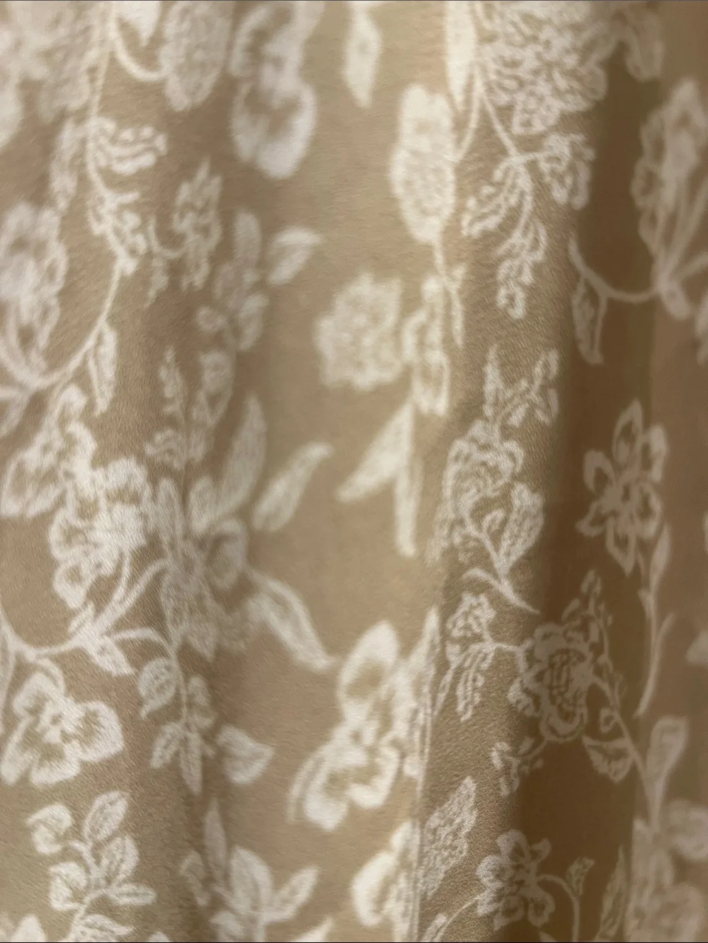 LOFT Beige and White Floral Puff Sleeve Blouse